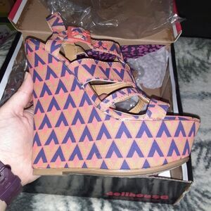 Dollhouse Electric Multi-Colored Wedges Size 8